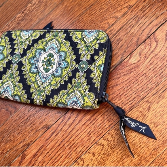 vera bradley Green and blue cambridge full zip around wallet - Picture 6 of 6